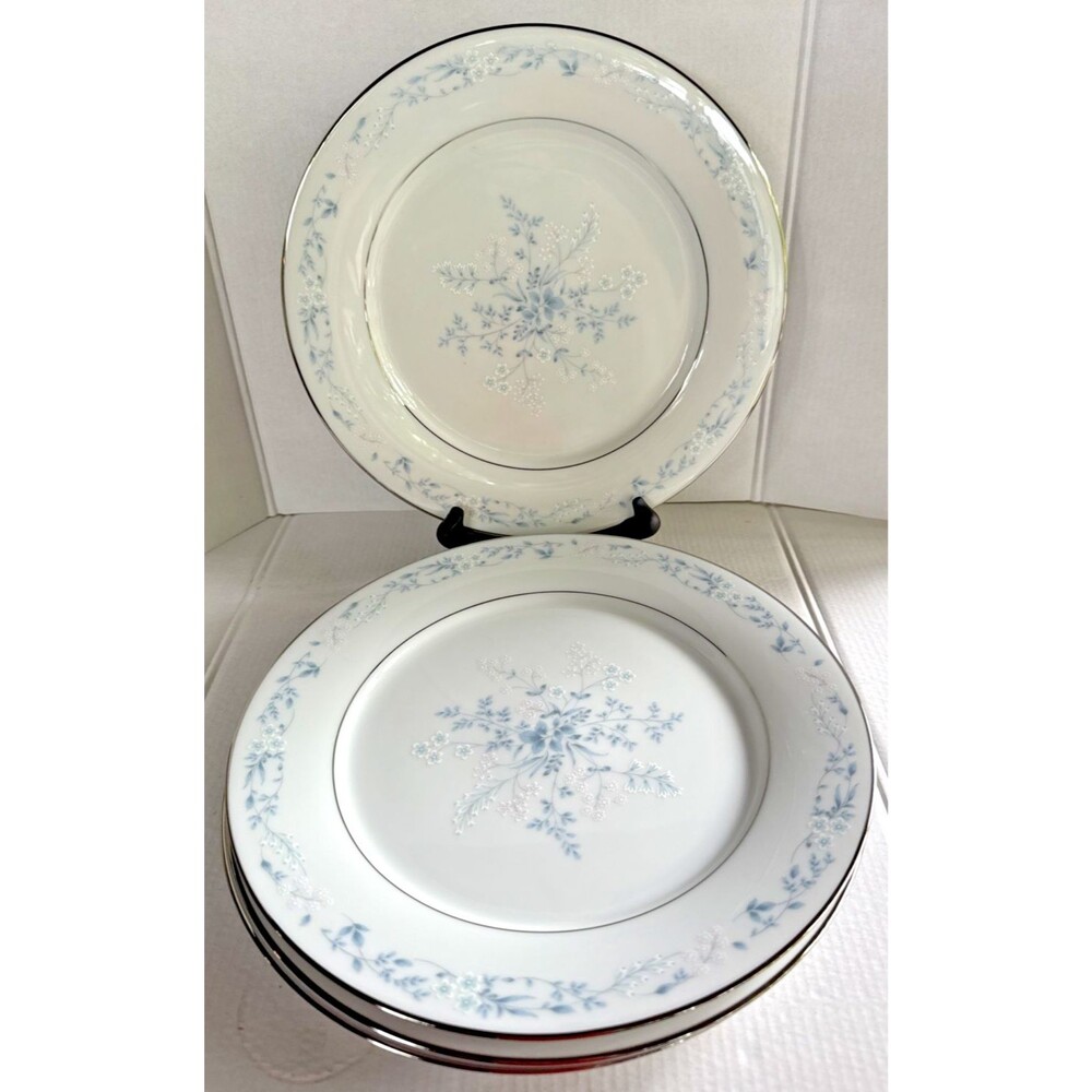 Noritake 2693 Carolyn Dinner Plates 10 1/2" Set of 4 Mint Vintage 10.5"